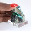 Brochantite natural do Chile montada em um suporte de exibição - 1