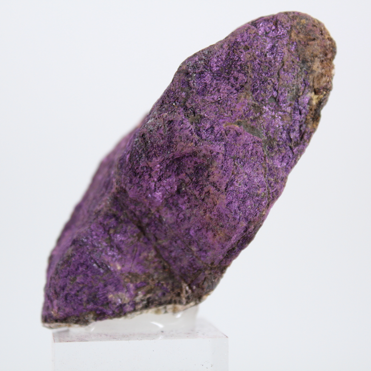 Purpurite bruta de Portugal sobre suporte – Coleção mineralógica